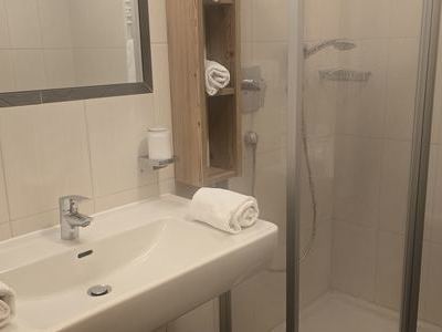 Bad der Ferienwohnung Gampen im Haus Wintertraum in Ischgl