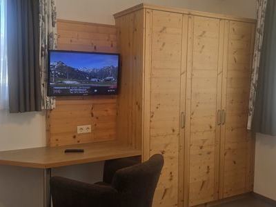 Schrank der Ferienwohnung Idaple im Haus Wintertraum in Ischgl