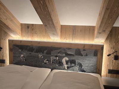 Doppelbett  der Ferienwohnung Herzwerk im Haus Wintertraum in Ischgl